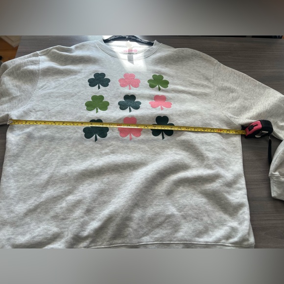 Gray Sweatshirt with Pink and Green Clovers. - Picture 11 of 11